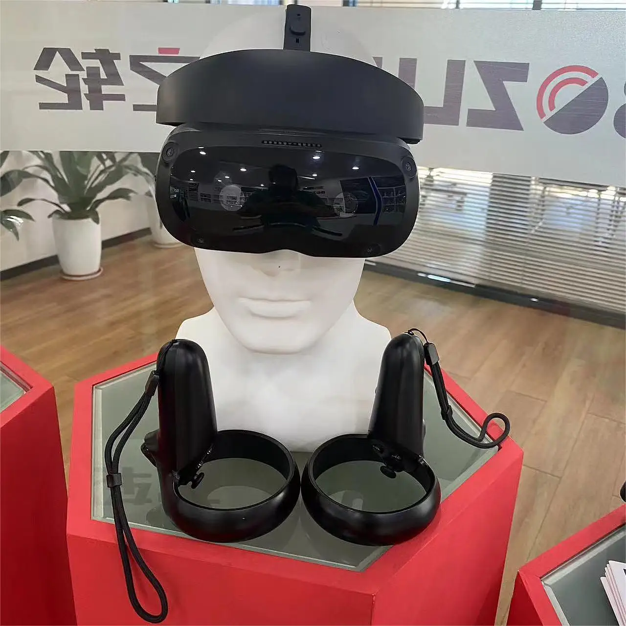 4K Micro OLED Pancake Optics VR Headset Prototype MR Hardware Design Develop
