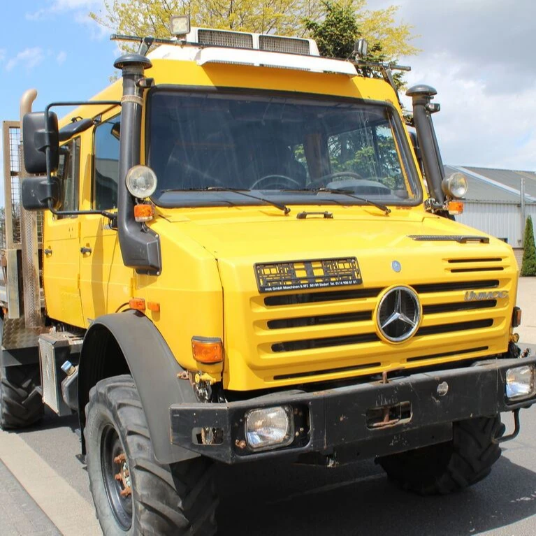 Мерседес Unimog u4000