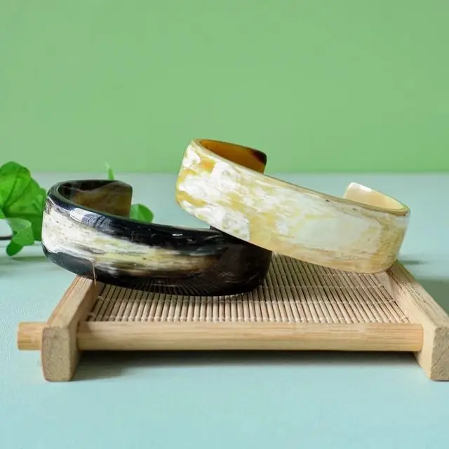 ATTRACTIVING NATURAL BUFFALO HORN CUFF BANGLES - Customizable Jewelry