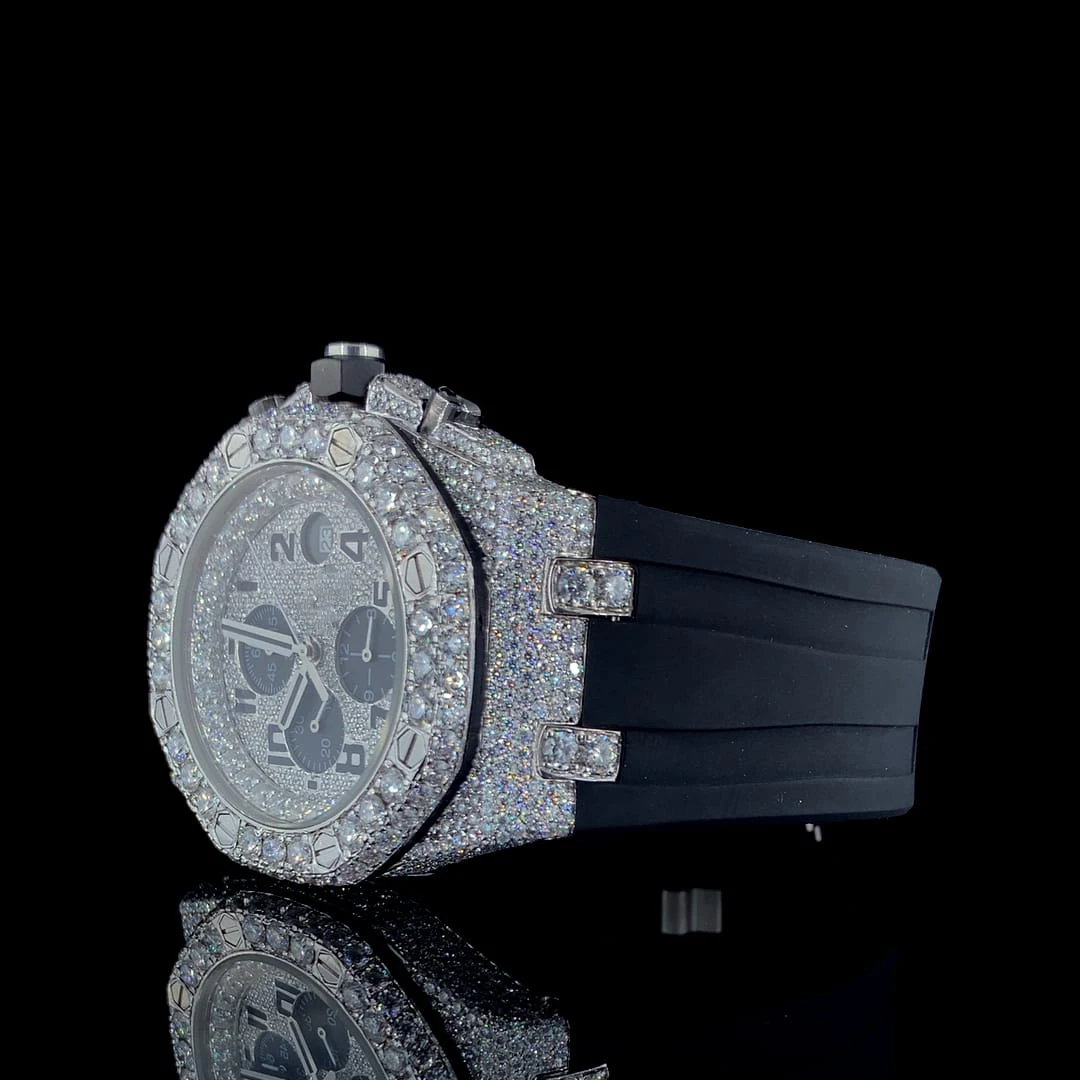 Full Iced Out Analog Round Dial Men Hip Hop Watch With Rubber Belt / High Quality Moissanite Watch With Full Working Crono Dial