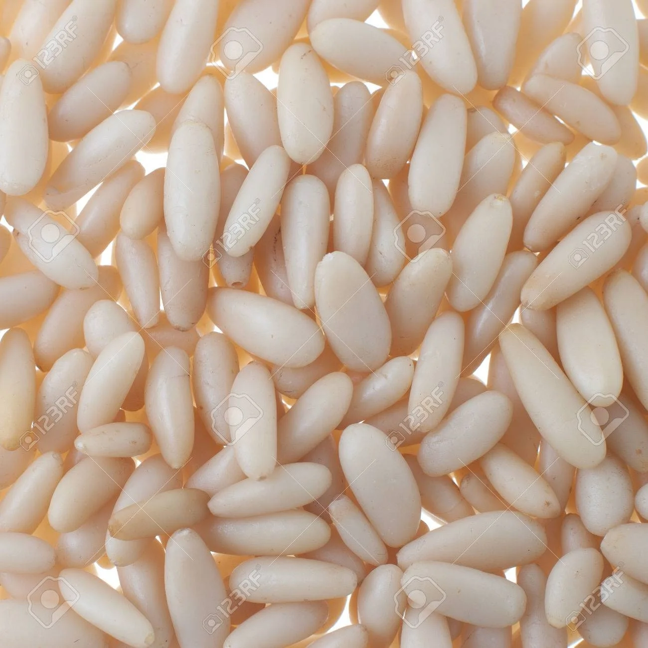 Бланшированные кедровые орехи./Дешевые орехи