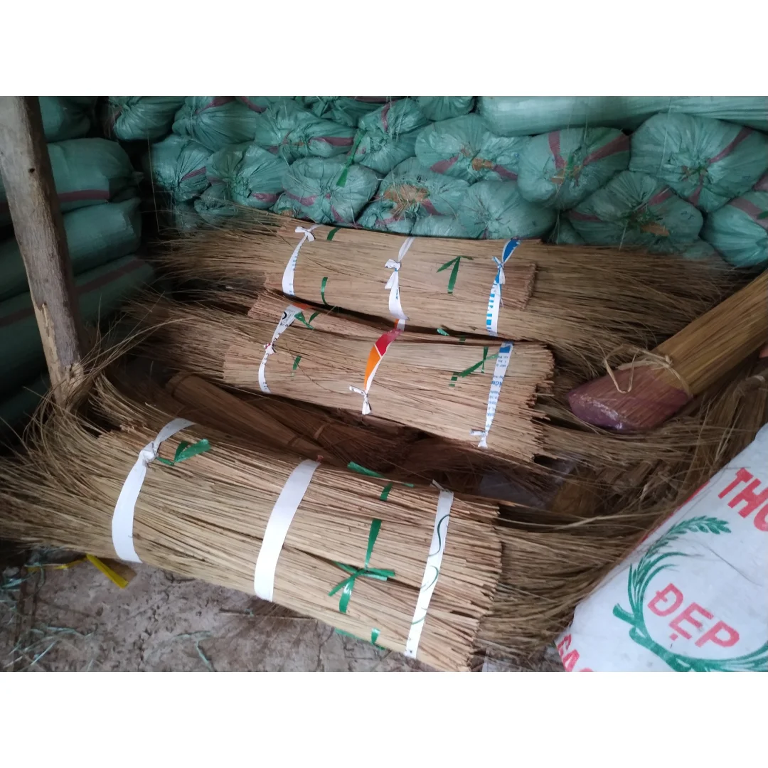 Coconut Broom Stick Usage Suitable For Sweeping Outside The House Wet ...