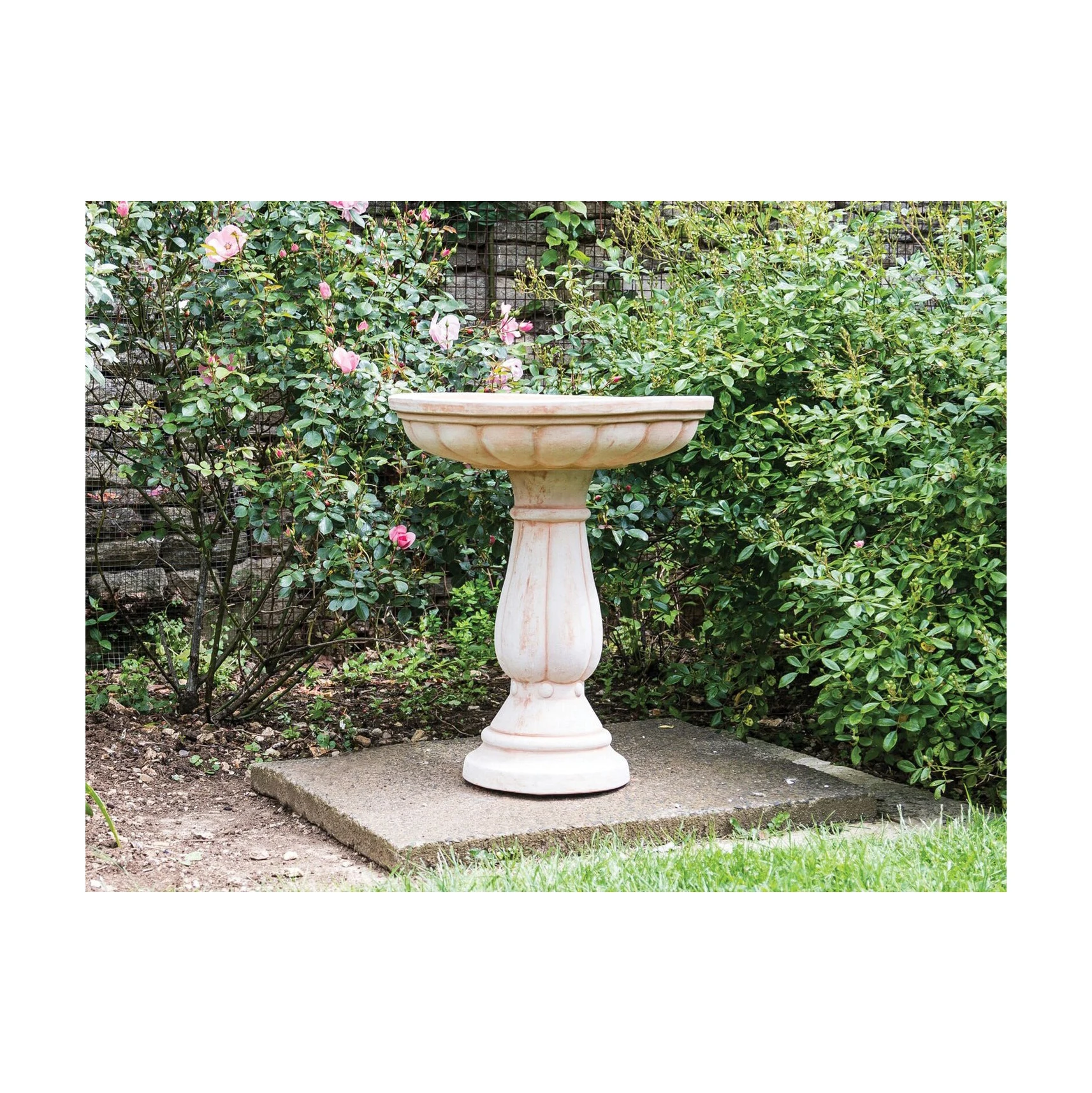 Natural Stone Basalt Solid Rock Bird Water Birdbath Natural Stone Decorative Lawn Bird Bath Tub
