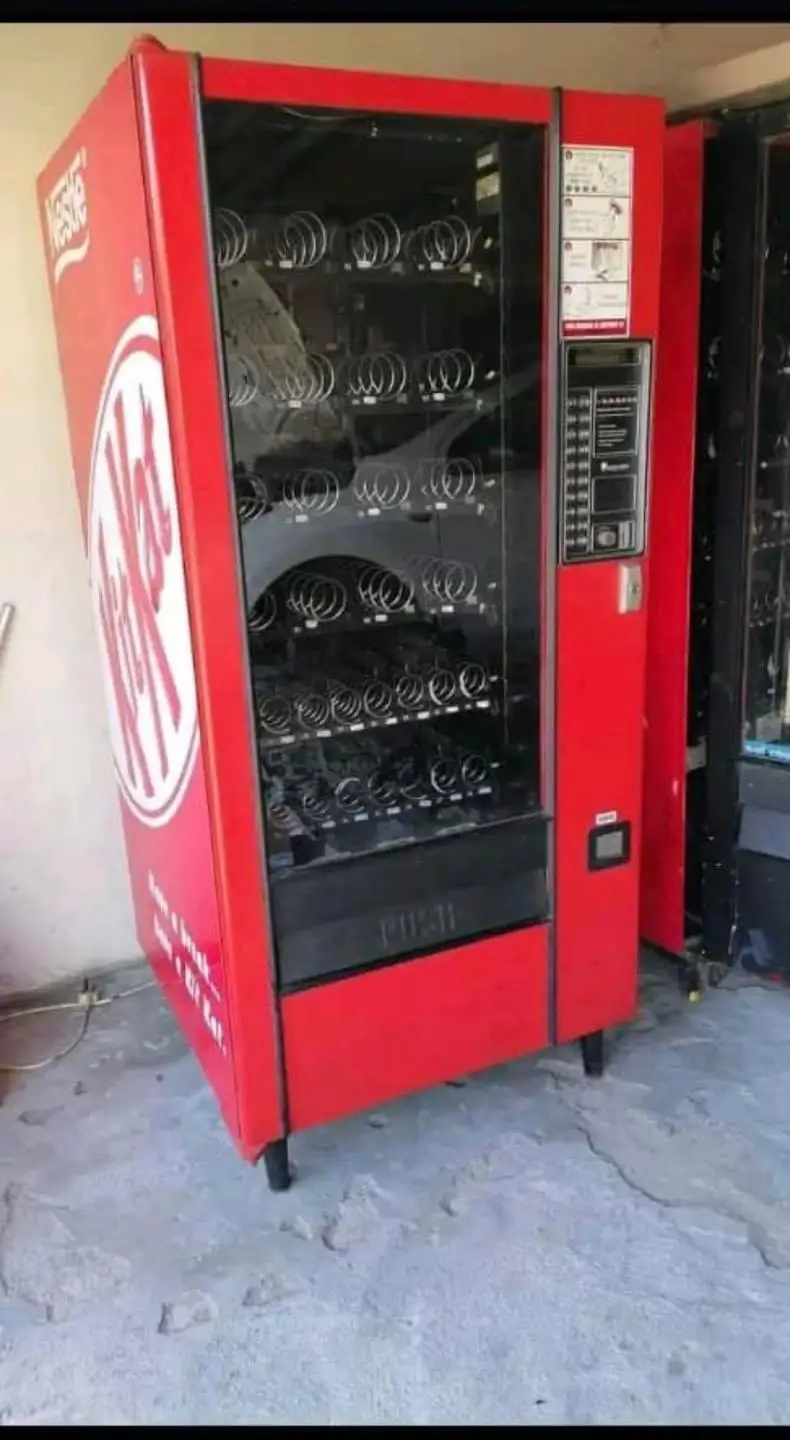 Cold Drink Vending Machine With Dual Zone Temp Control Available Buy