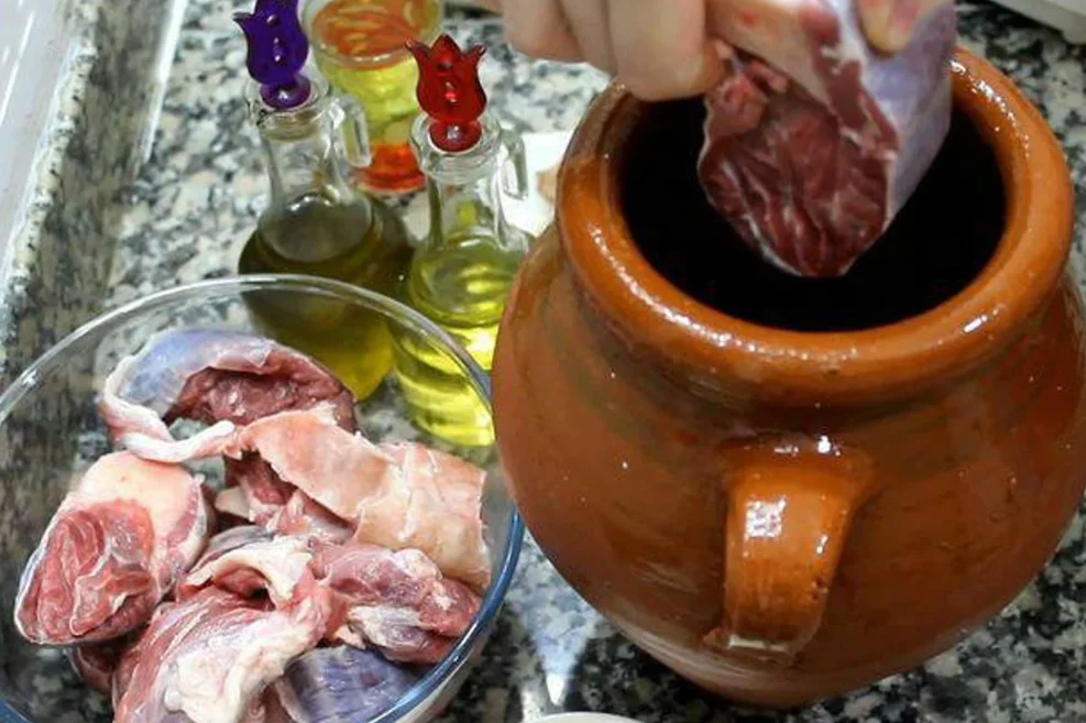 Cooking Moroccan Tajia Pot Handmade and Glazed in Marrakech Moroccan Tajines Cookware Sets