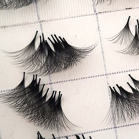 High Quality Mink Lashes Box Loose Premade 10D - 20D Volume Heat Bonded ...