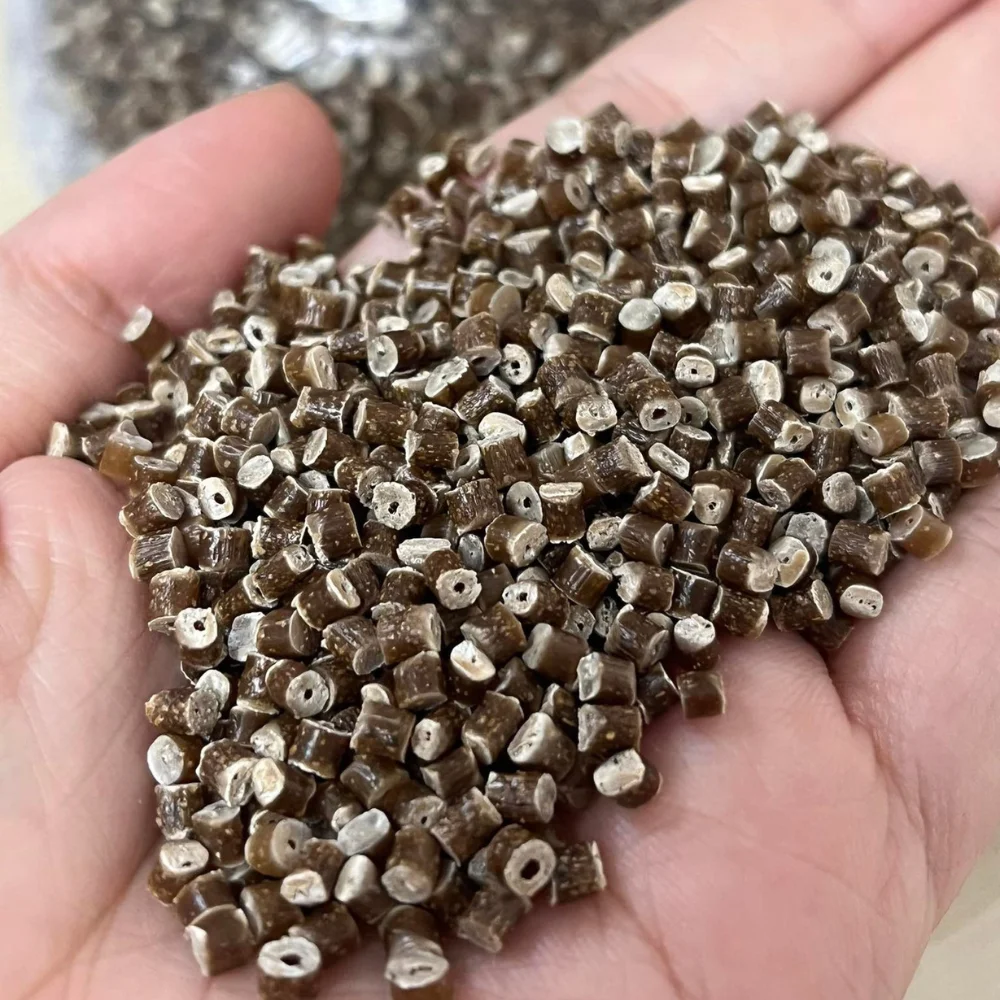 Biodegradable Plastic Pellets Made From Recycled Pp And Coffee Grounds