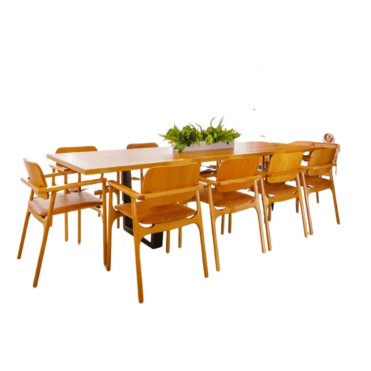 Customized Service Luxury Dining Table Solid Wood Furniture Made In Vietnam Manufacturer