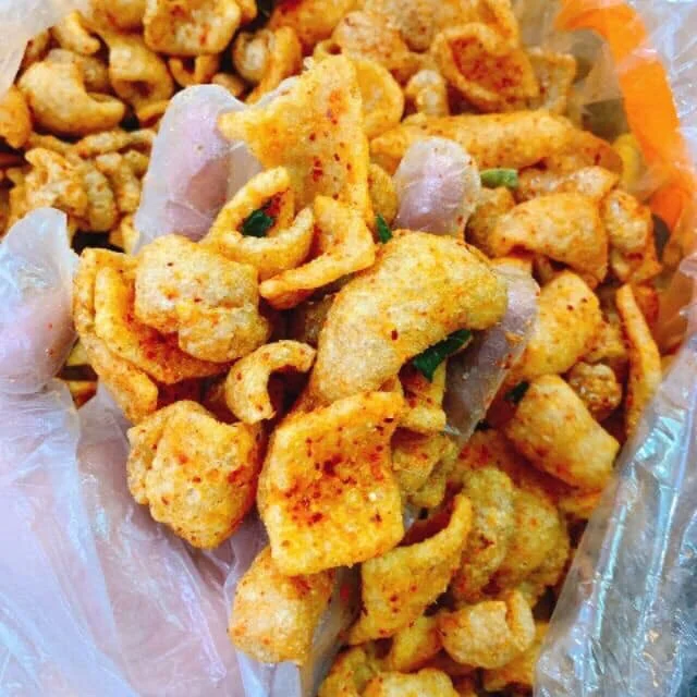 LEMON LEAF-INFUSED PORK SKIN / a FRESH, CRISPY SNACK / MADE in VIETNAM