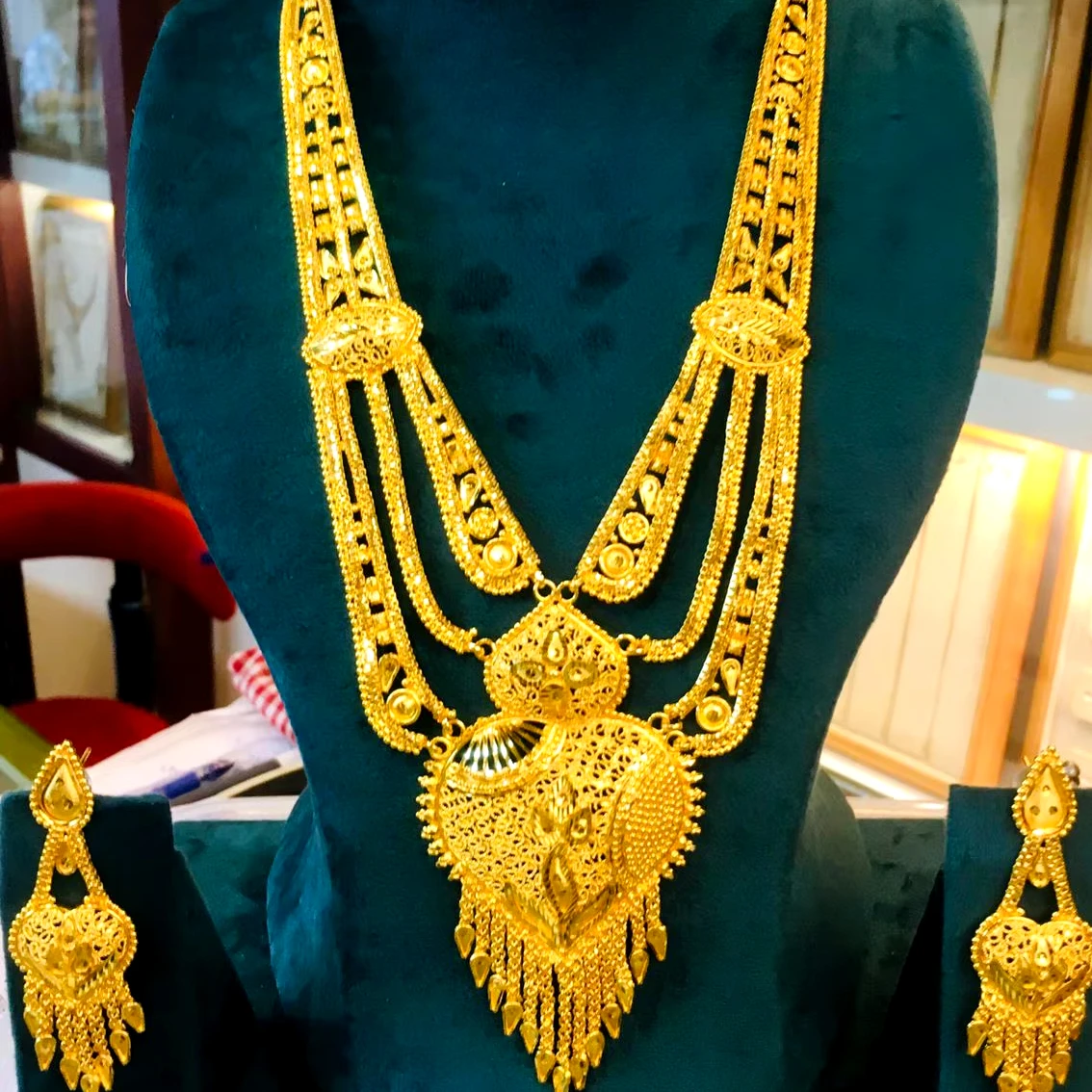 24K Gold Plated Dubai Fashion Jewelry Necklace Set Earrings