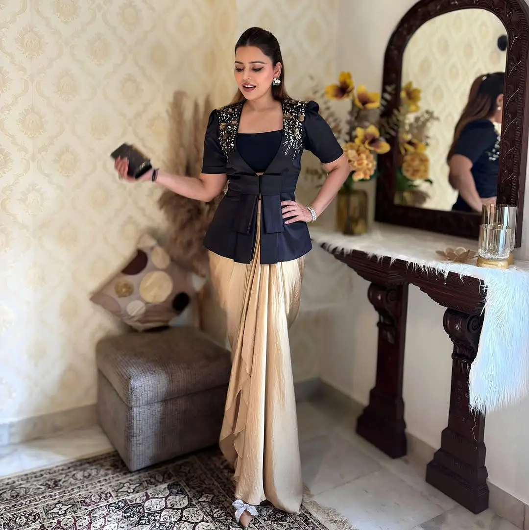 Elegant Vintage Western Party Dress Suit for Women Sexy Indian & Pakistani  Clothing