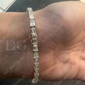 8 Carat Emerald Cut Yellow & Rose Gold Diamond Bracelet Classic Style with Solid Gold for Parties