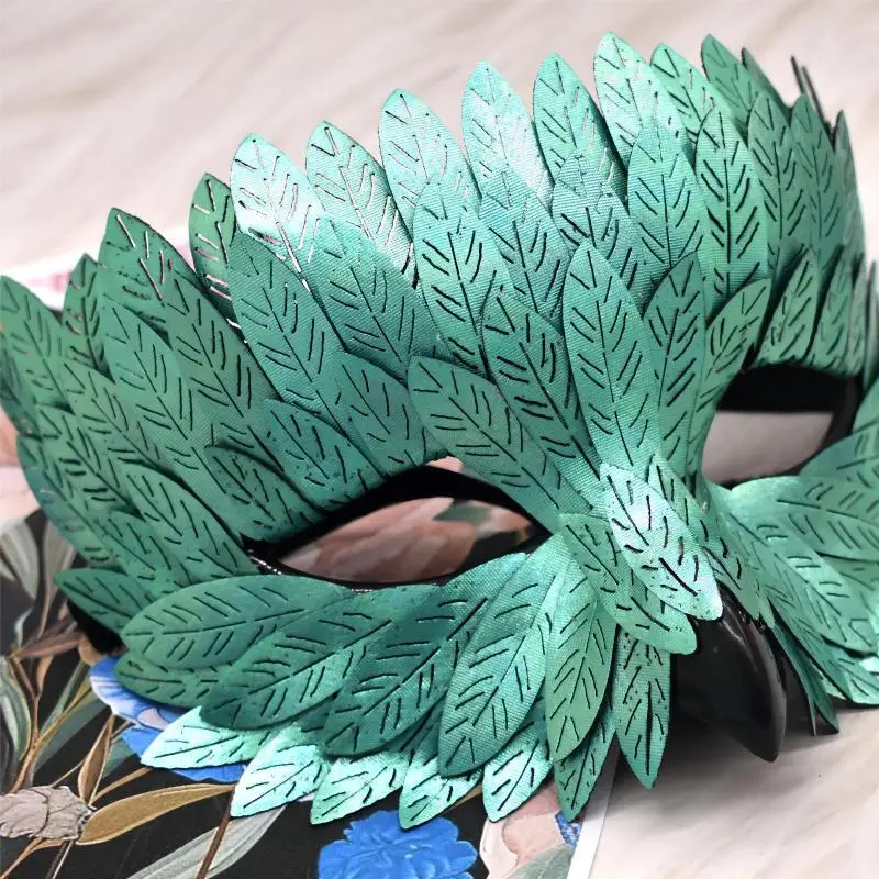 HLC Black Bird Beak Masquerade Masks Manufacturer Carnival Half Face Owl Raven Feather Mask for Halloween Cosplay Props Supplies