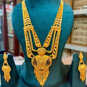 Dubai Classic Diamond Zircon Pearl Alloy Wedding Anniversary Jewelry Gift Women Necklace Chain Fashionable Chains Necklaces