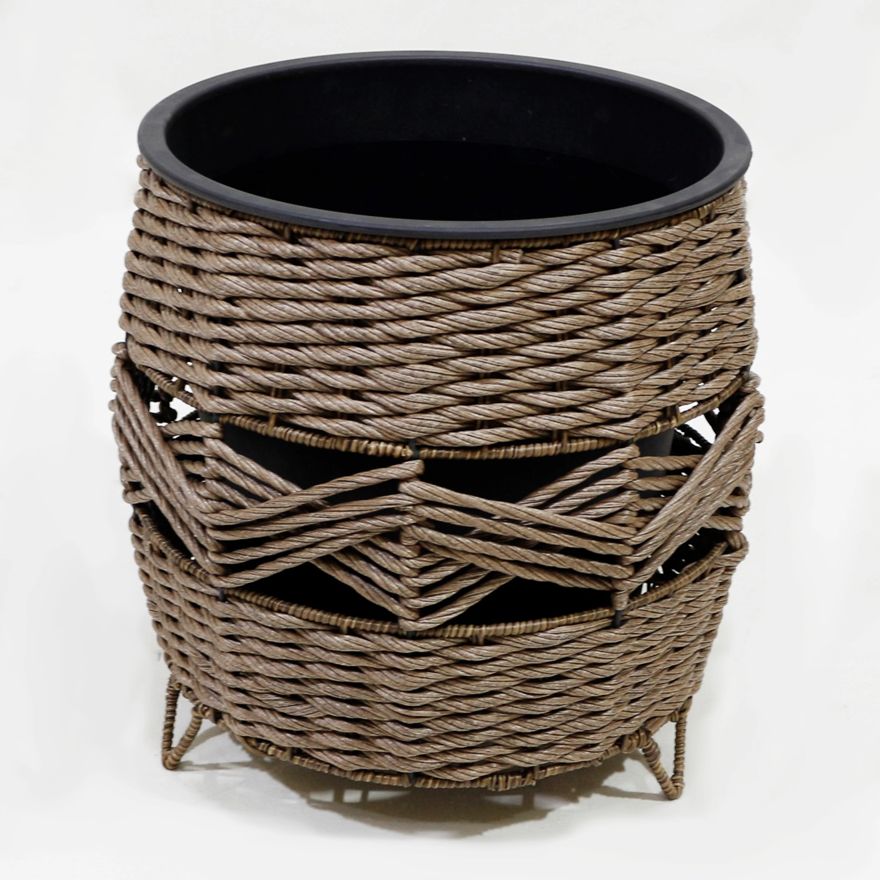 Vietnam Factory Poly Iron Frame Handmade Sustainable Modern Garden Planter Pot for Home & Hotel Use
