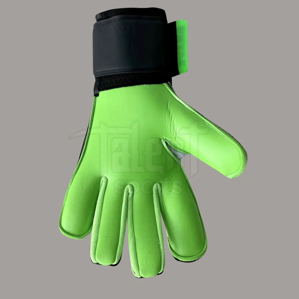 Factory Direct Sale Hand Protection Gloves Soccer Goalkeeper Gloves