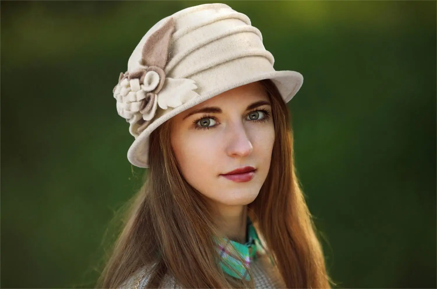 Warm Woman Hats - Vintage Floral Wool Berets for Winter