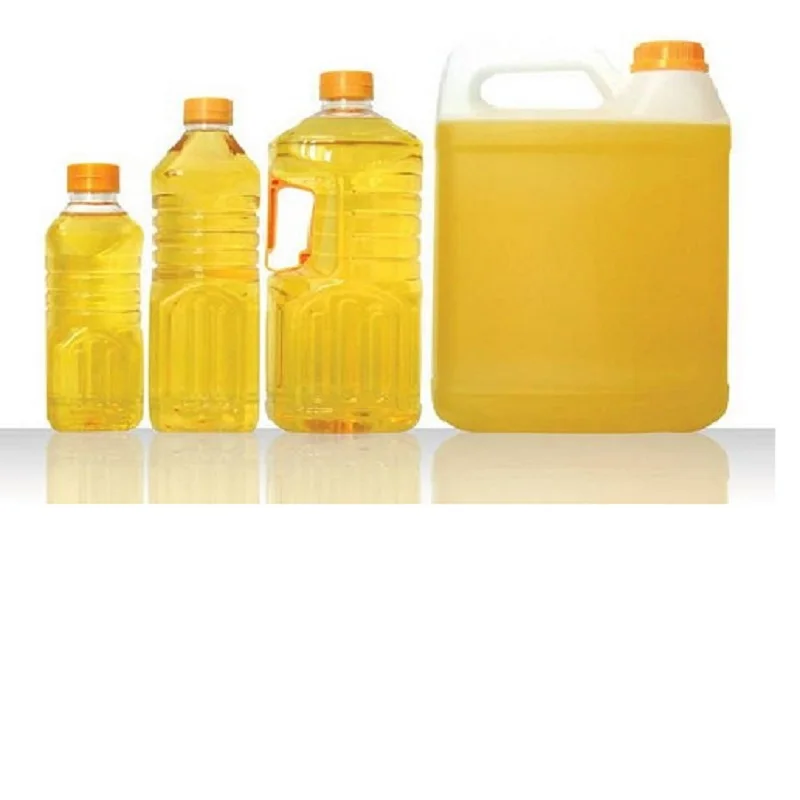 Пластиковая бутылка для растительного масла. Бутылка моторного масла. Моторное масло. Соевое масло в бутылках. Пласт масло.