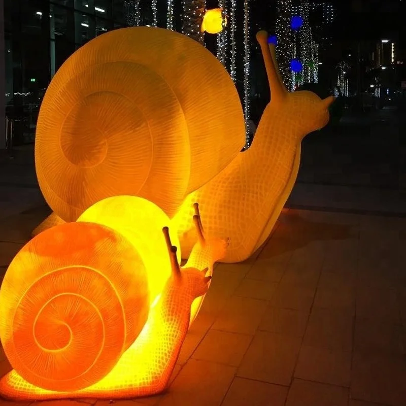 Outdoor garden Decor Life Size Resin led lighting snail fiberglass