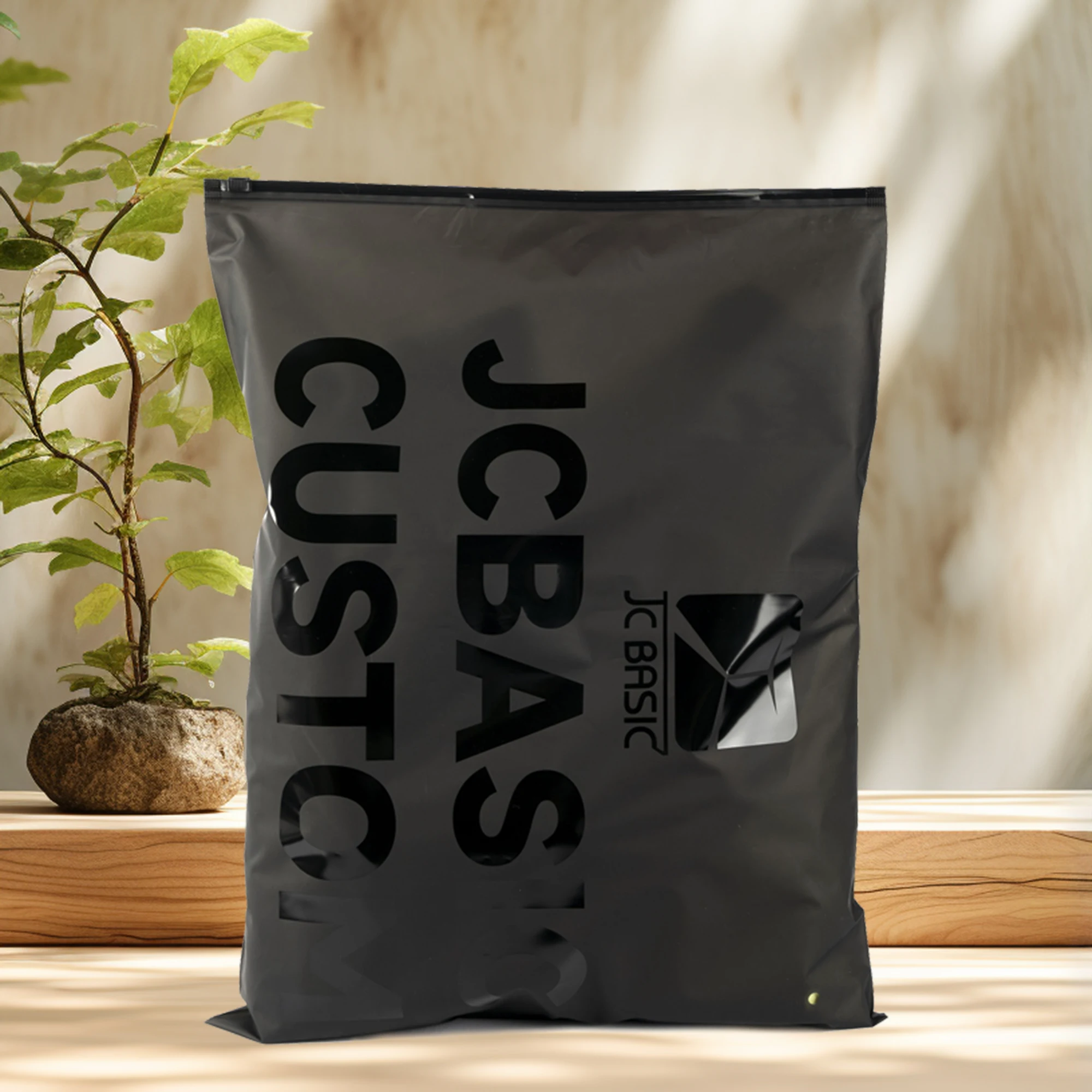 Customized Biodegradable Frosted Sealing Zipper Lock Bag Packaging Bags to Shirt/ Hoodies/ Pants With Logo Plastic Bags