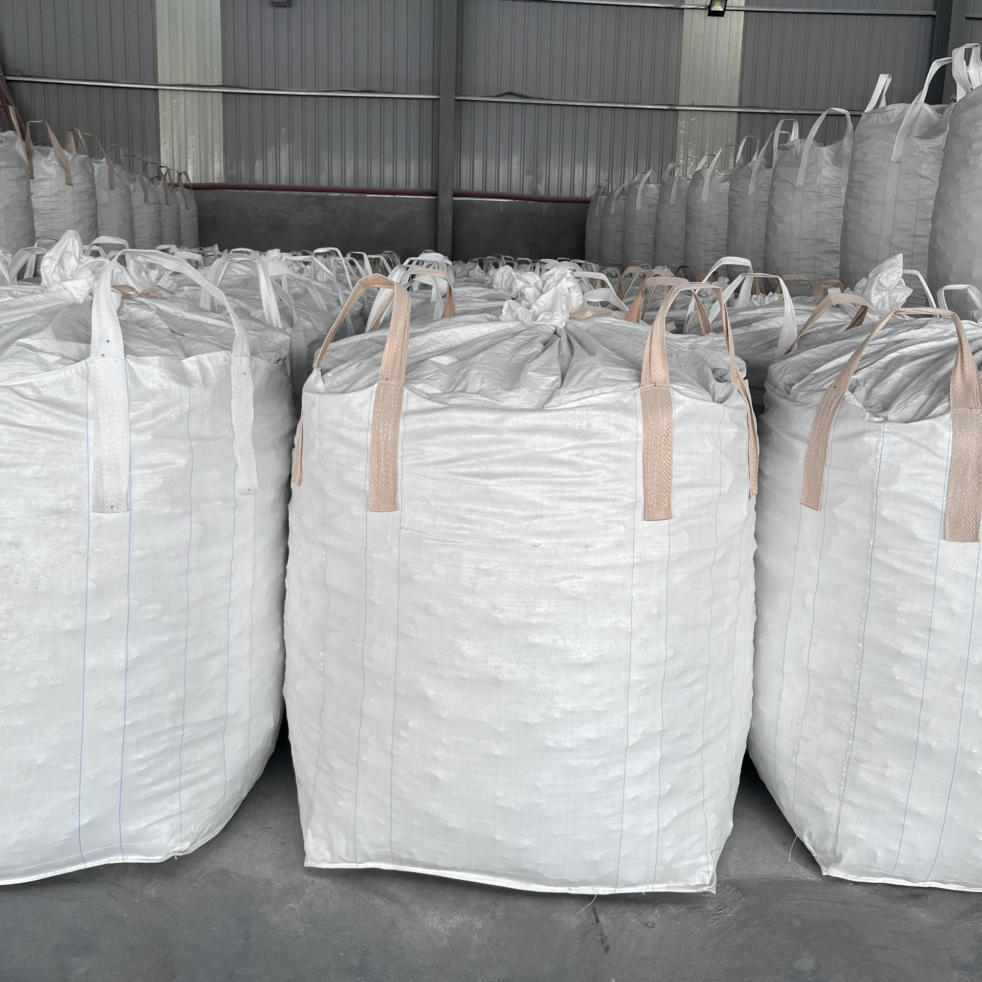 Quicklime Low Price Quick Lime Burnt Lime Lumps CaO Exporting Vietnam Original High Quality Quicklime