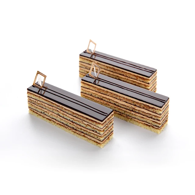 New Arrival Halal Desserts Center Filled Chocolate Coated Layer Cake Innovative Opera Cake