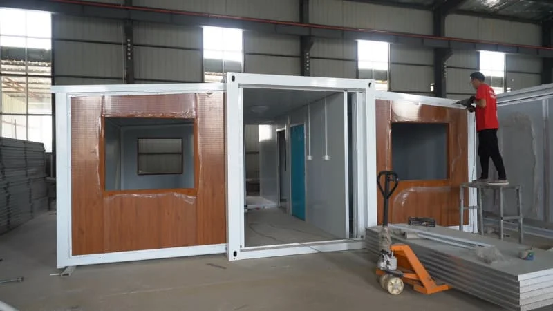 Modular House - Tiny Container Home with Expandable Options