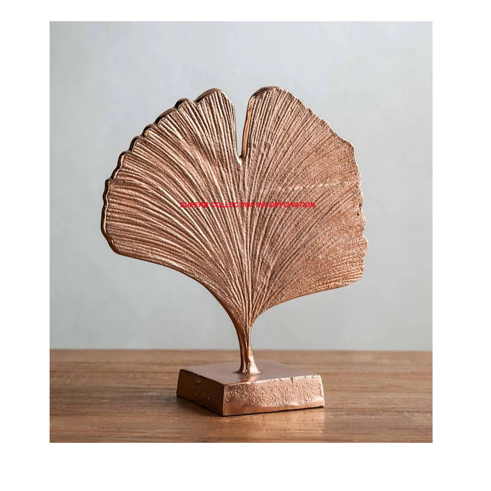 Luxury Small Pieces Home Table Decor Crafts Sculpture Metal Gold Brass Decorative Office Sculpture Items