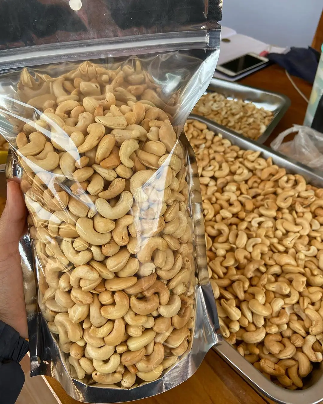 Wholesale Delicious Raw Cashew Nut Best Quality Kernels Nuts W180
