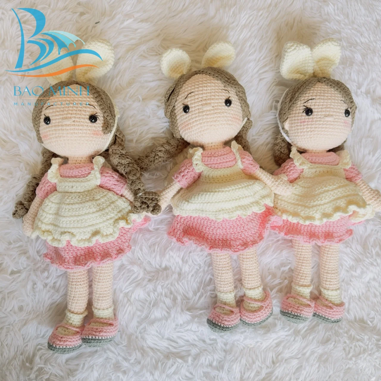 ベトナム製の美しいカスタムカラーの手作りあみぐるみ人形、女の子の