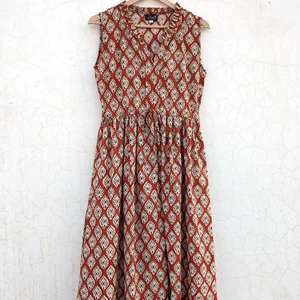 Hand Block Printed Maxi Dress Floral Cotton Sleeveless Summer/Winter/Autumn Solid Pattern Partywear Maxi Dress For Women