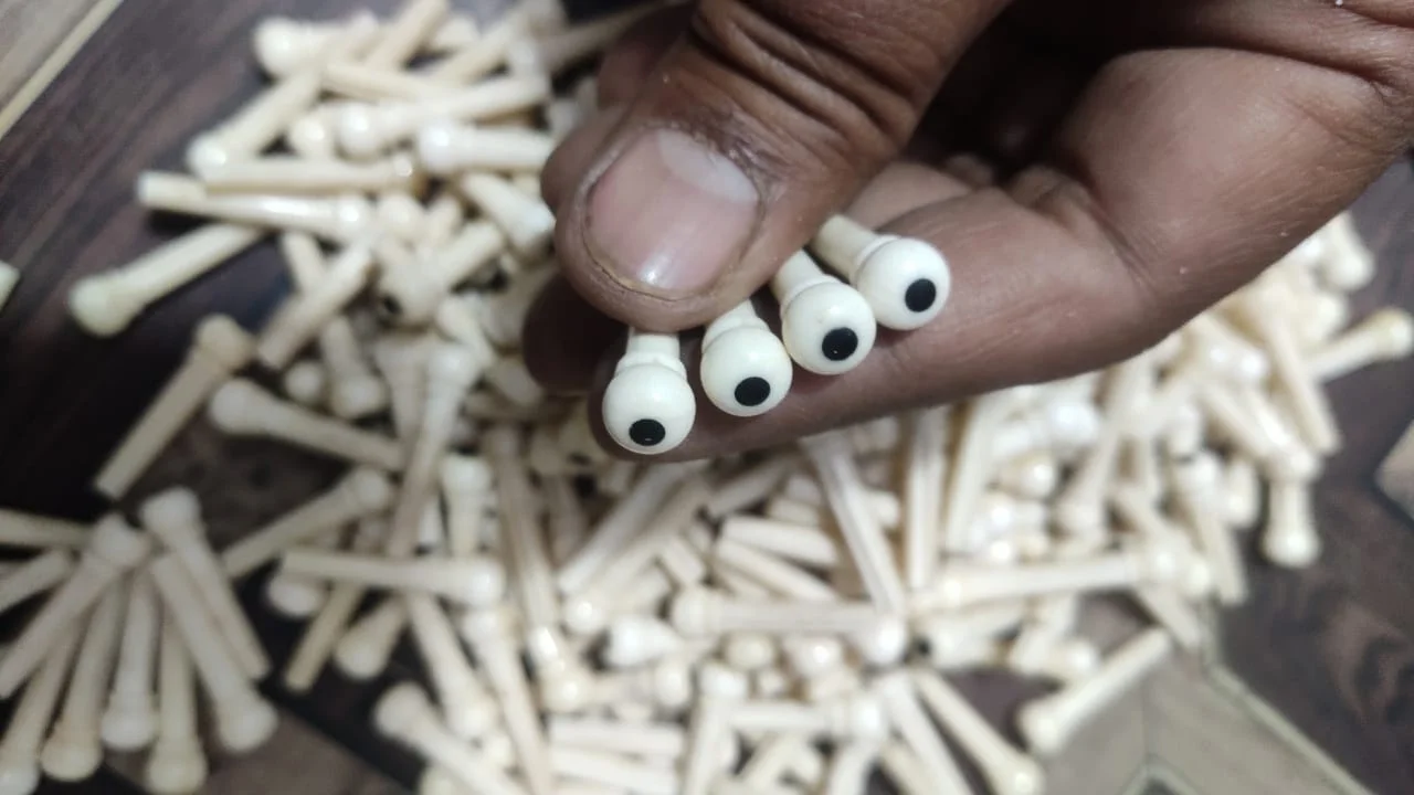 Quality Bone Acoustic Guitar With Abalone Dot Our Pure Bone Bridge Pins