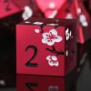 Rosso con fiore bianco