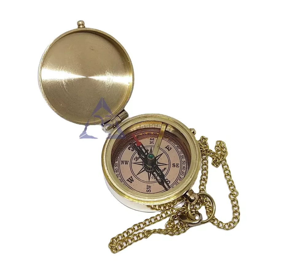 アンティーク真鍮製航海用日時計コンパス、刻印入り方向指示