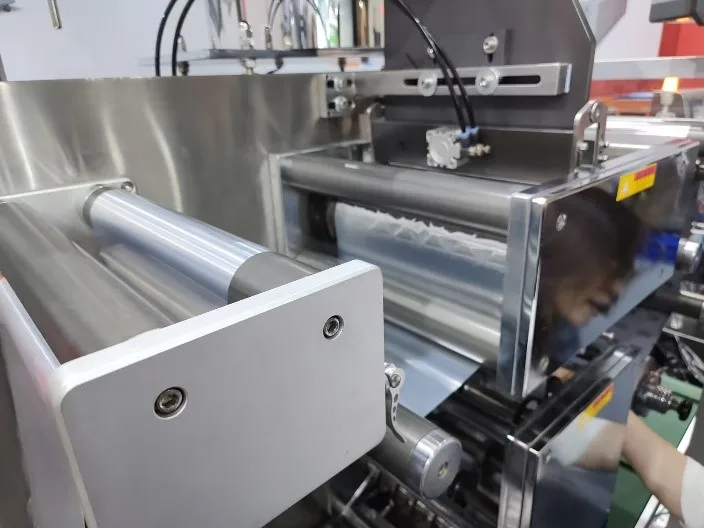 Finalwe Brand Soft Double Aluminum Foil Packing Machine Automatic Strip