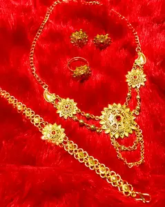 24K Gold Plated Dubai Vintage Jewelry Set Earrings Bangles Combs Brooches With Diamond Copper Material Bulgaria Turkey Germany