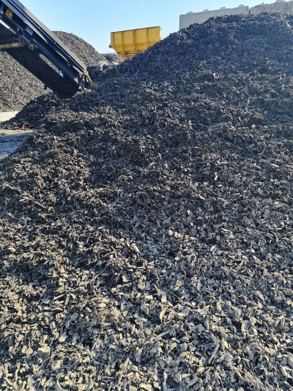 shreded tyres...jpeg