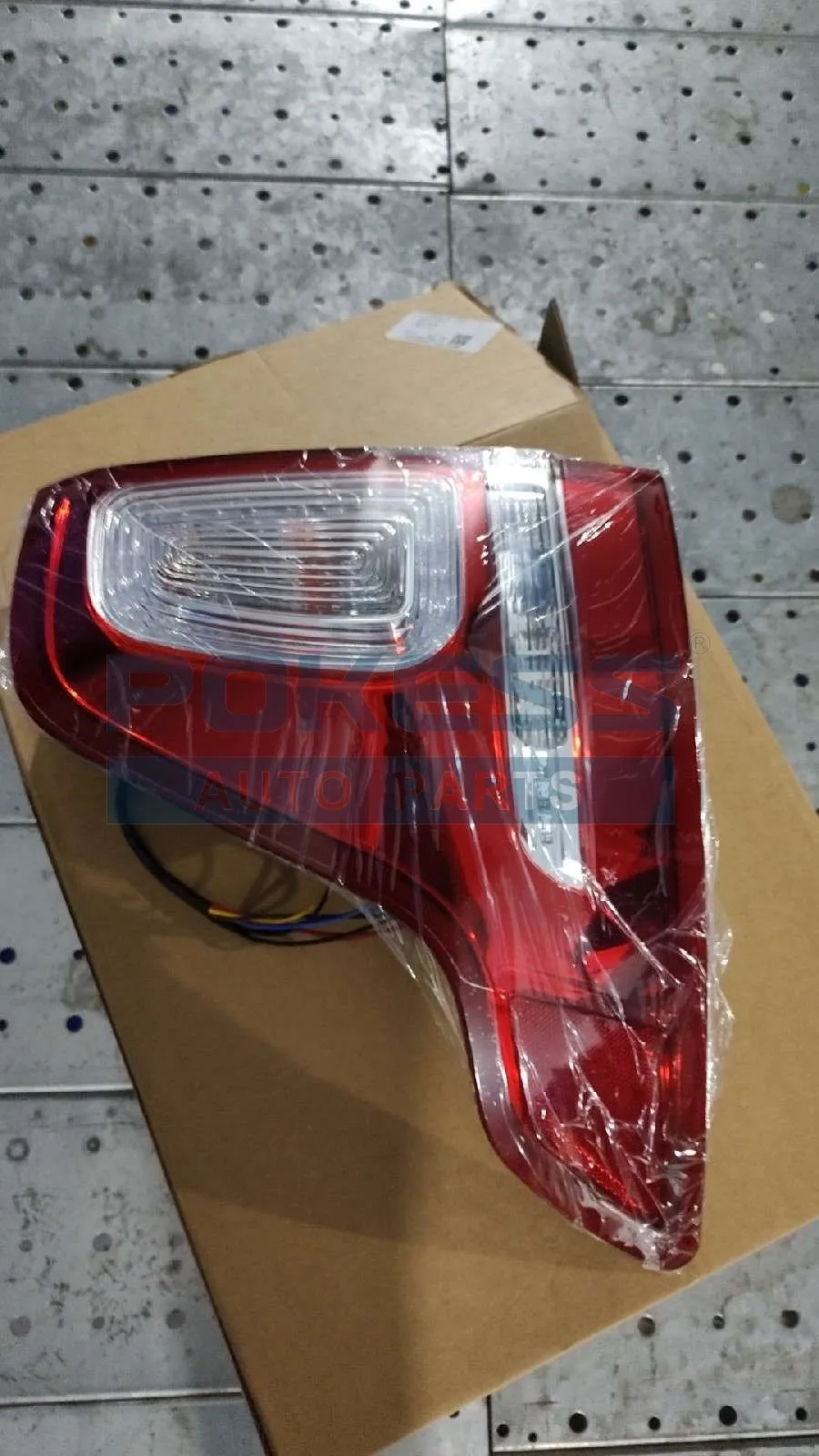 Ford Explorer 2011-2014 RH Tail Light, OEM BB5Z13404C, Passenger Side ... — 3
