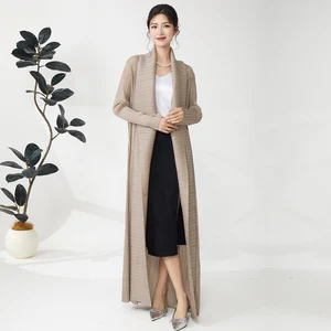 2025 Latest Design Women Pleated Abaya High Quality Casual Stretch Muslim Abaya Ladies Fashion Abaya