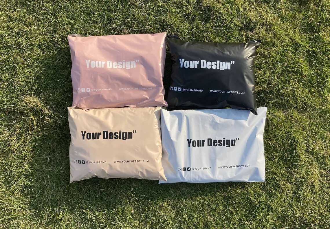 Экологичная упаковка одежды с логотипом на заказ 100% биоразлагаемый Компостируемый кукурузный крахмал полиэтиленовые почтовые пакеты доставка почтовый