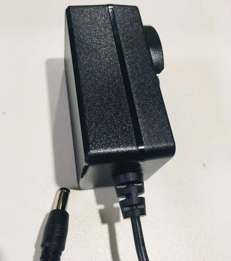 110vインバータリチウムイオンバッテリーアダプタ充電器ボッシュマキタ 110vインバータリチウムイオンバッテリーアダプタ充電器ボッシュ