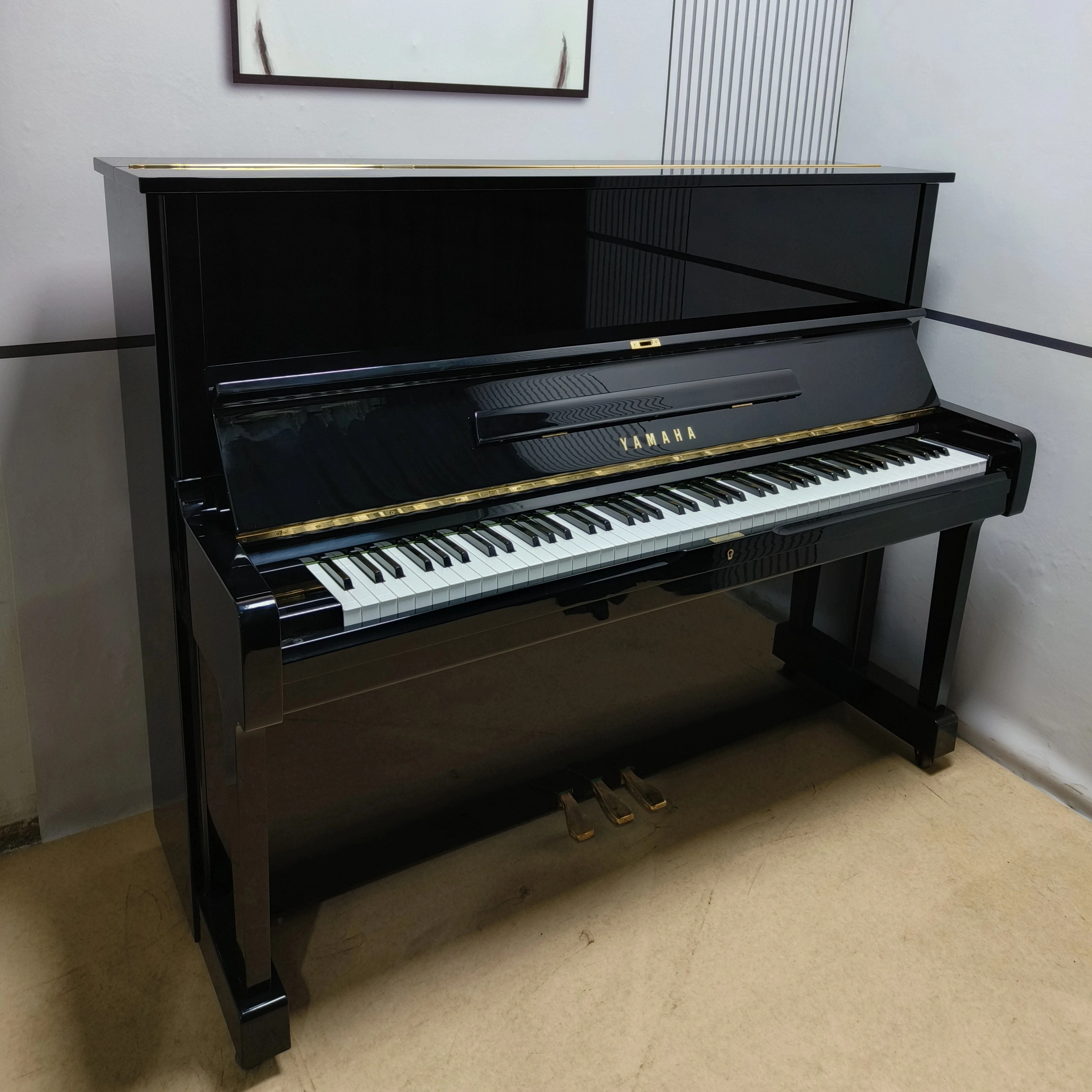 Yamaha U1M 88-Key Upright Piano with Beffa Hammers – Durable