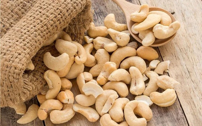 CHEAP PRICE CASHEW NUT MADE IN VIETNAM