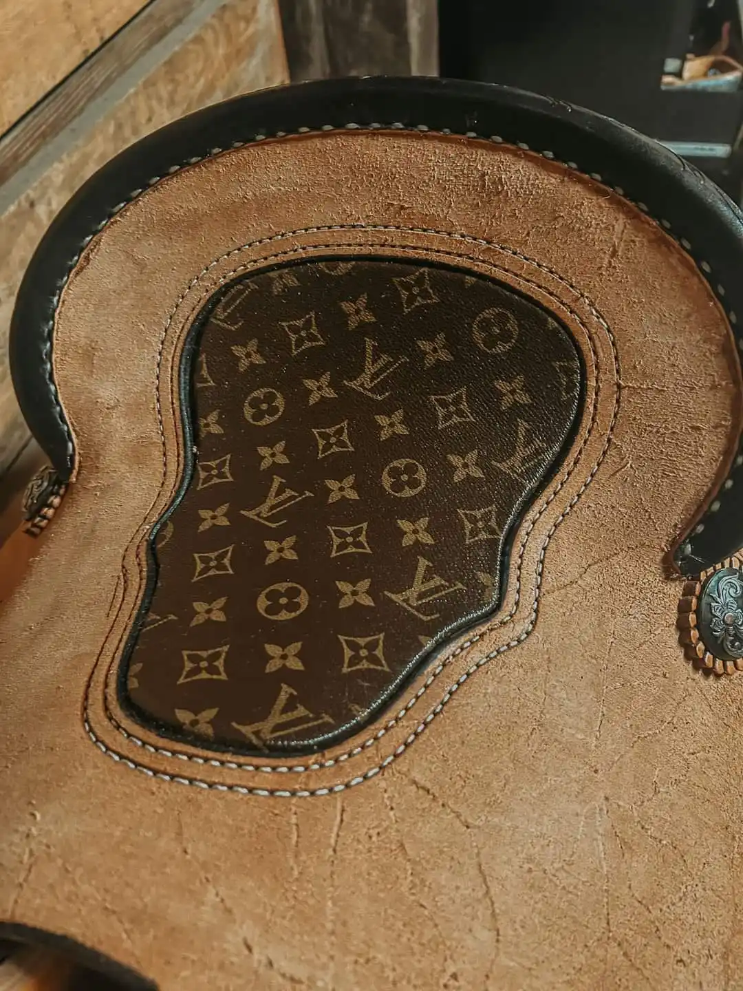 Luxury Full Grain Horse Leather Western Barrel Trail Horse Saddle Portable Horse Riding Saddle