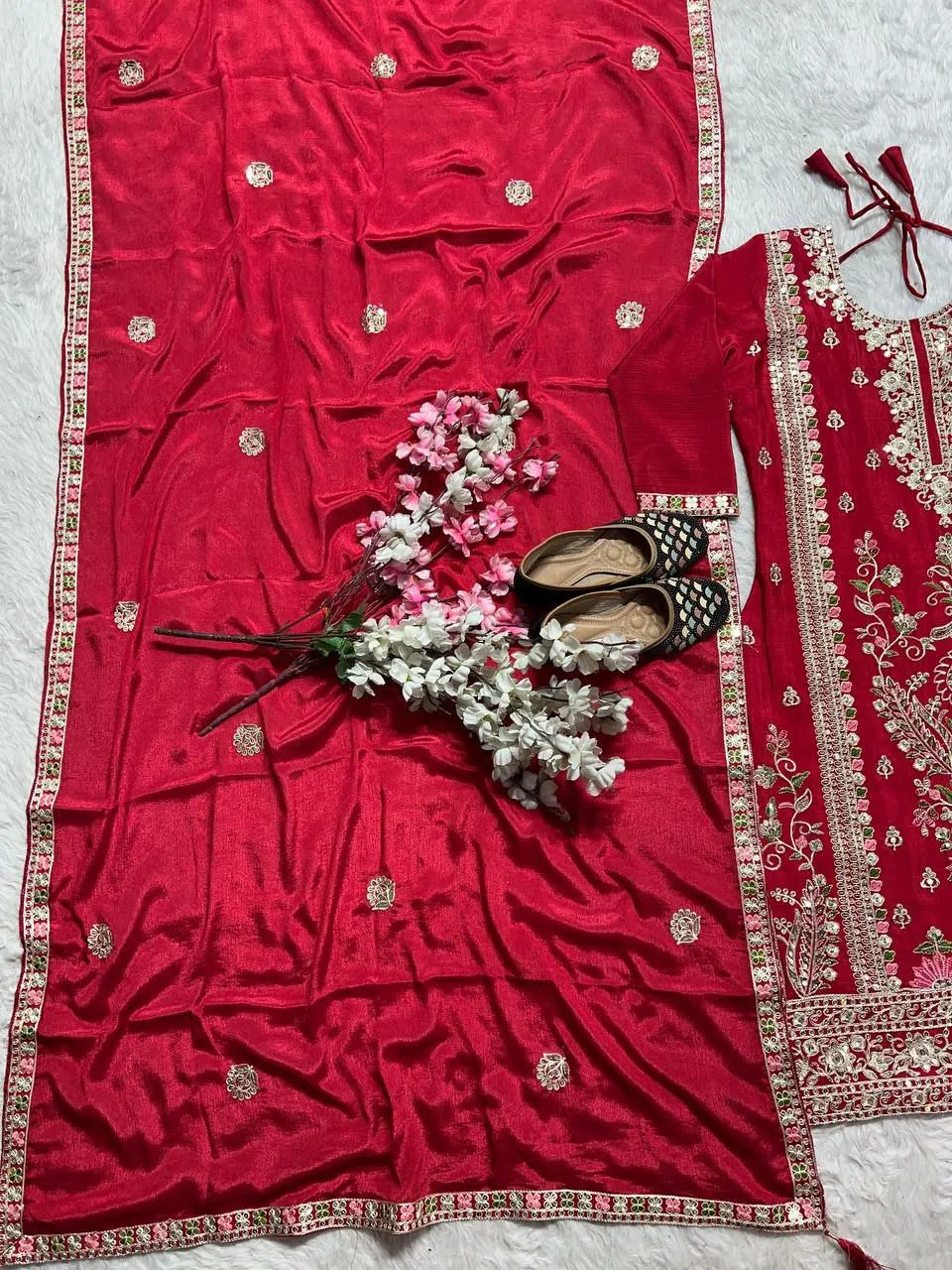 2025 Launching Exquisite Pure Chinnon Silk Indian Handmade Wedding& Party Wear Latest Punjabi Suit With Plus Size for Sale