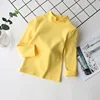 Amarillo claro