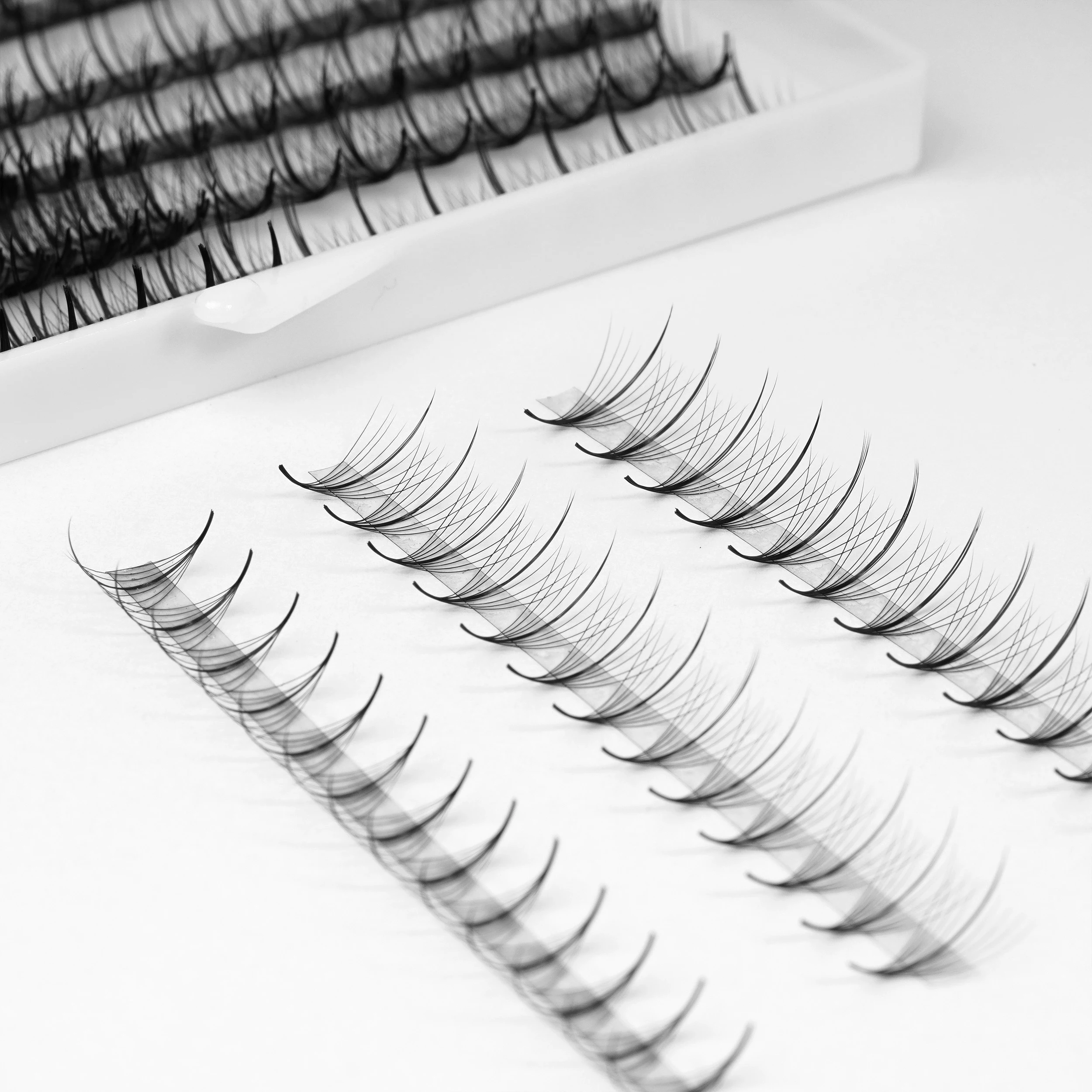 Spikes for Eyelashes with Private Label - Wispy Cluster Lash From Vietnamese Suppline and Customized Logo