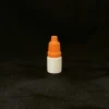 สีขาว
