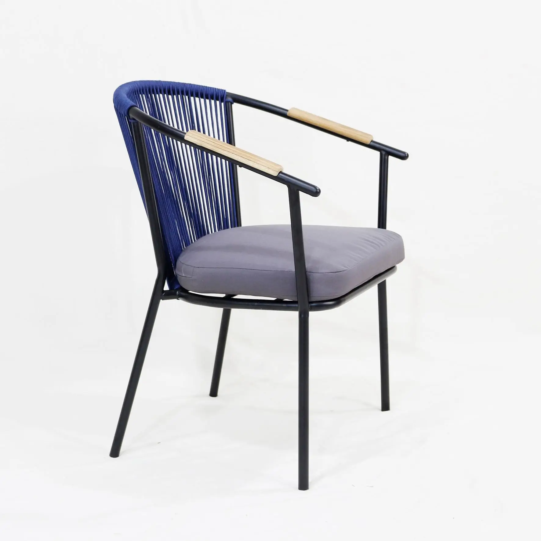CH Factory - Weather-Resistant Outdoor Chairs for All-Season Use