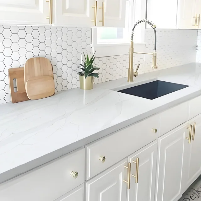 HIC Quartz Polished Quartz for Stone Kitchen Countertops Artificial Calacatta Gold Quartz Slab